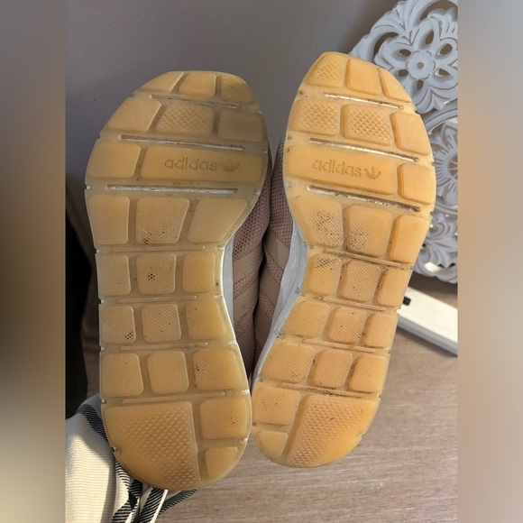Adidas Swift Run Sneakers - Picture 10 of 10